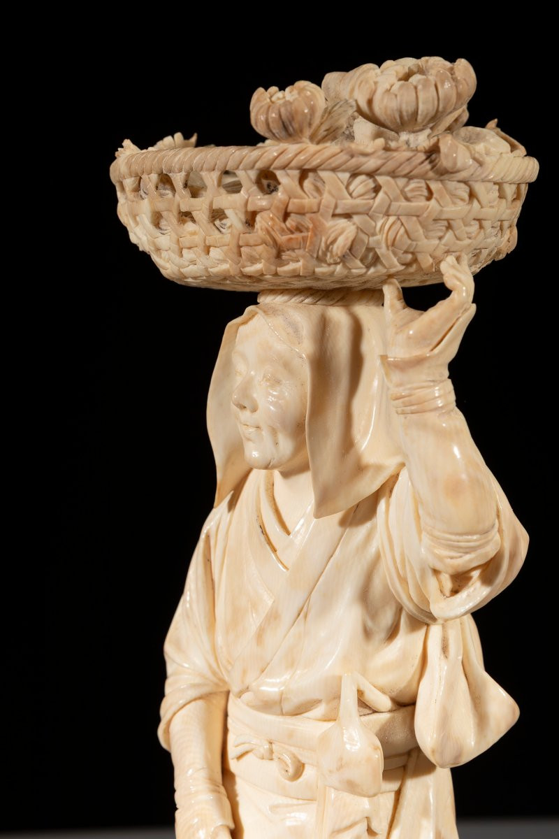 An Ivory Okimono Of The Tokyo School Depicting A Peasant Woman-photo-3