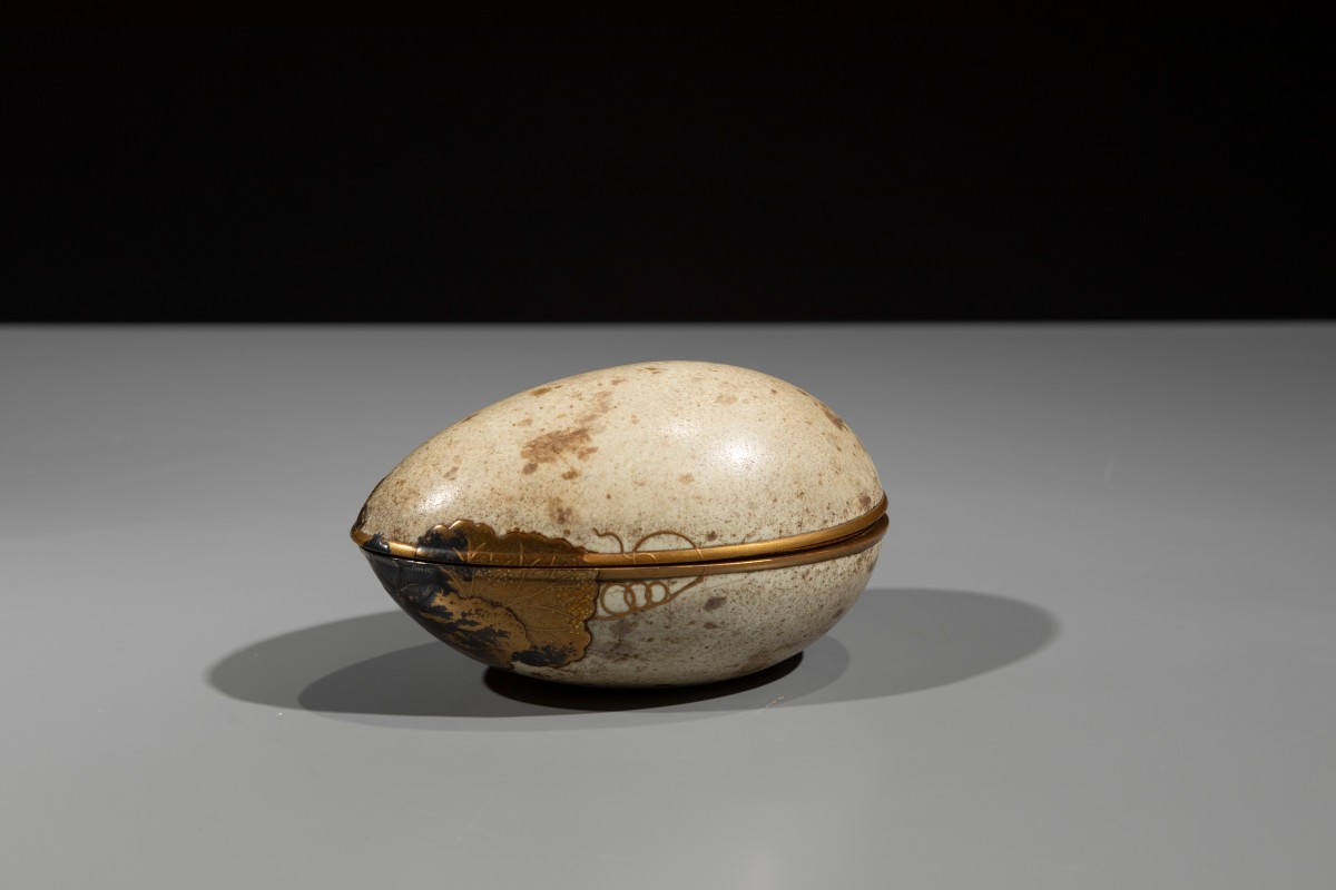 An Egg-shaped Lacquered Wooden Incense Box