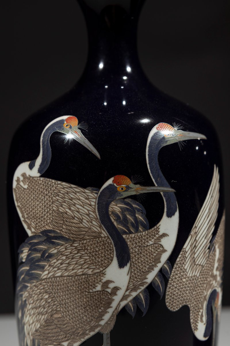 A Pair Of Cloisonné Vases Depicting A Group Of Manchurian Cranes-photo-4