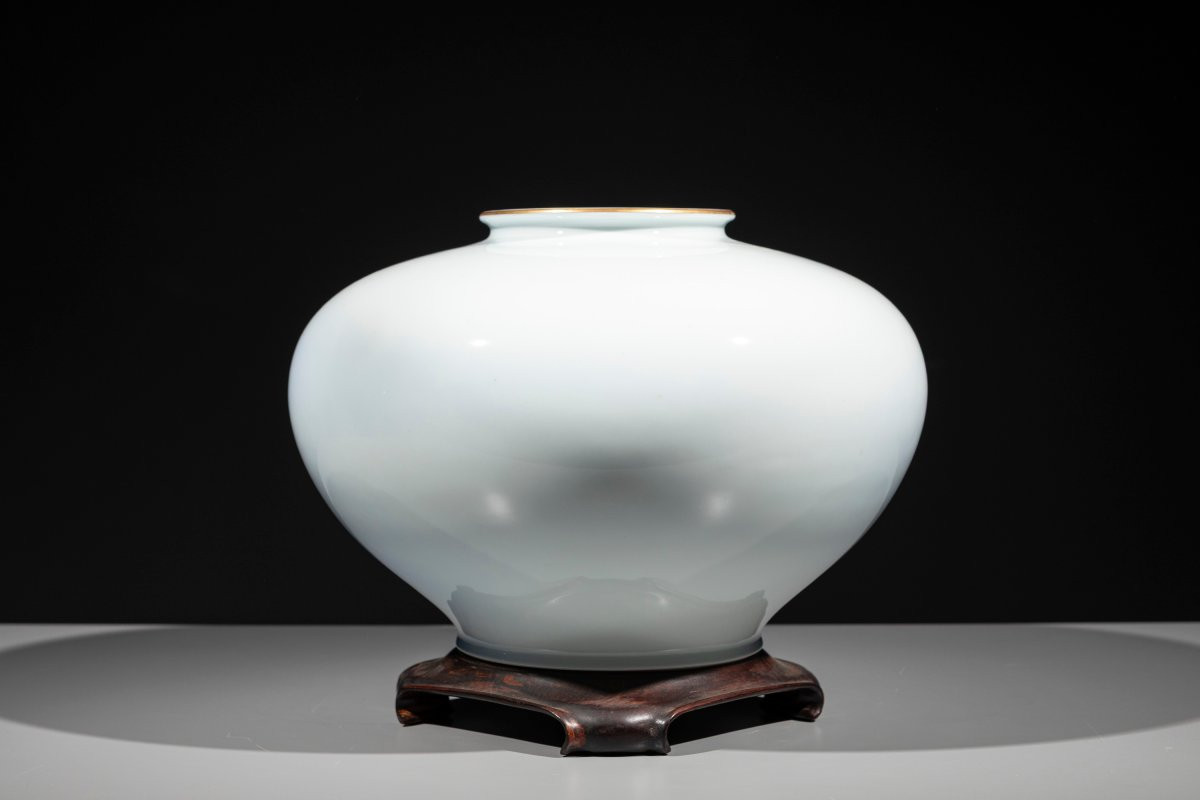 Grand vase globulaire en porcelaine Fukagawa avec carpes koi-photo-3