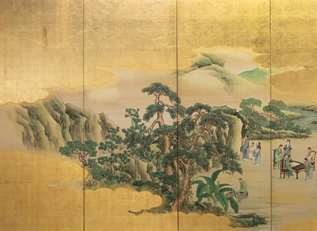 A Six-panel Gold Leaf Screen Animated By Figures Of The Tang Dynasty-photo-2