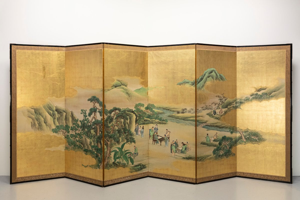 A Six-panel Gold Leaf Screen Animated By Figures Of The Tang Dynasty-photo-1