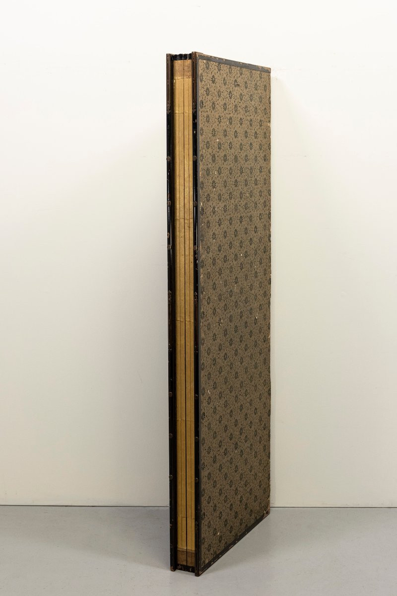 A Six-panel Gold Leaf Screen Animated By Figures Of The Tang Dynasty-photo-2