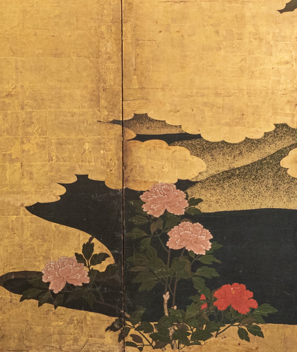 Paravent à six panneaux en feuille d’or avec grues parmi bambous et pivoines-photo-2