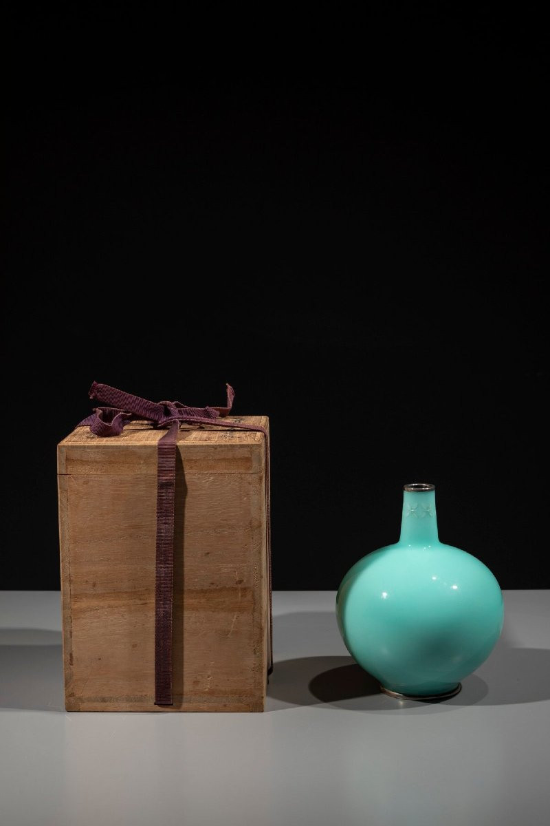 An Ando Cloisonné Vase With Uniform Aquamarine Enamel-photo-4