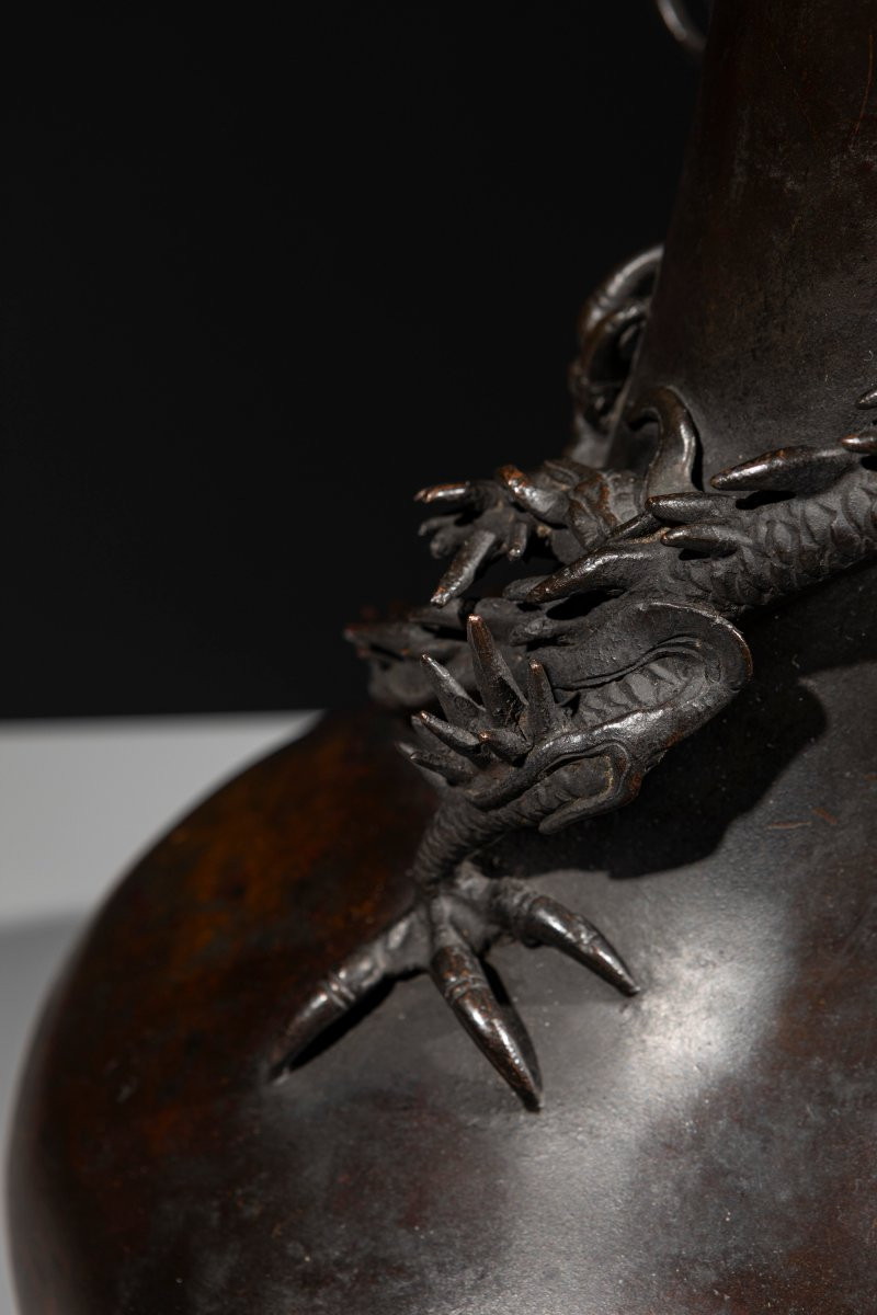A Bronze Vase Decorated With A Relief Dragon (ryū)-photo-2