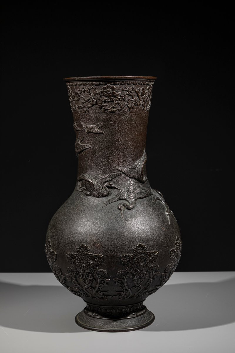 A Bronze Vase With Manchurian Cranes In Relief, Signed Miyao-photo-3