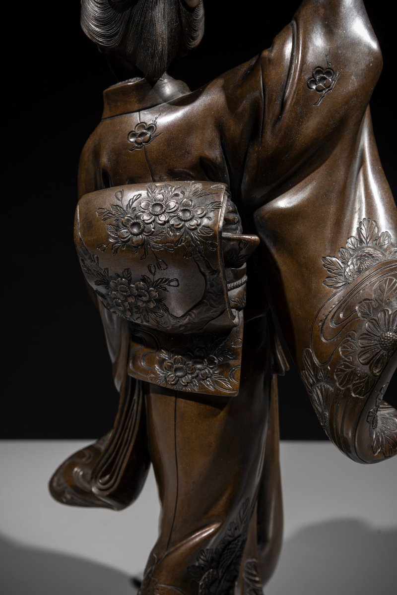 A Bronze Okimono Depicting A Dancer With A Fan-photo-5