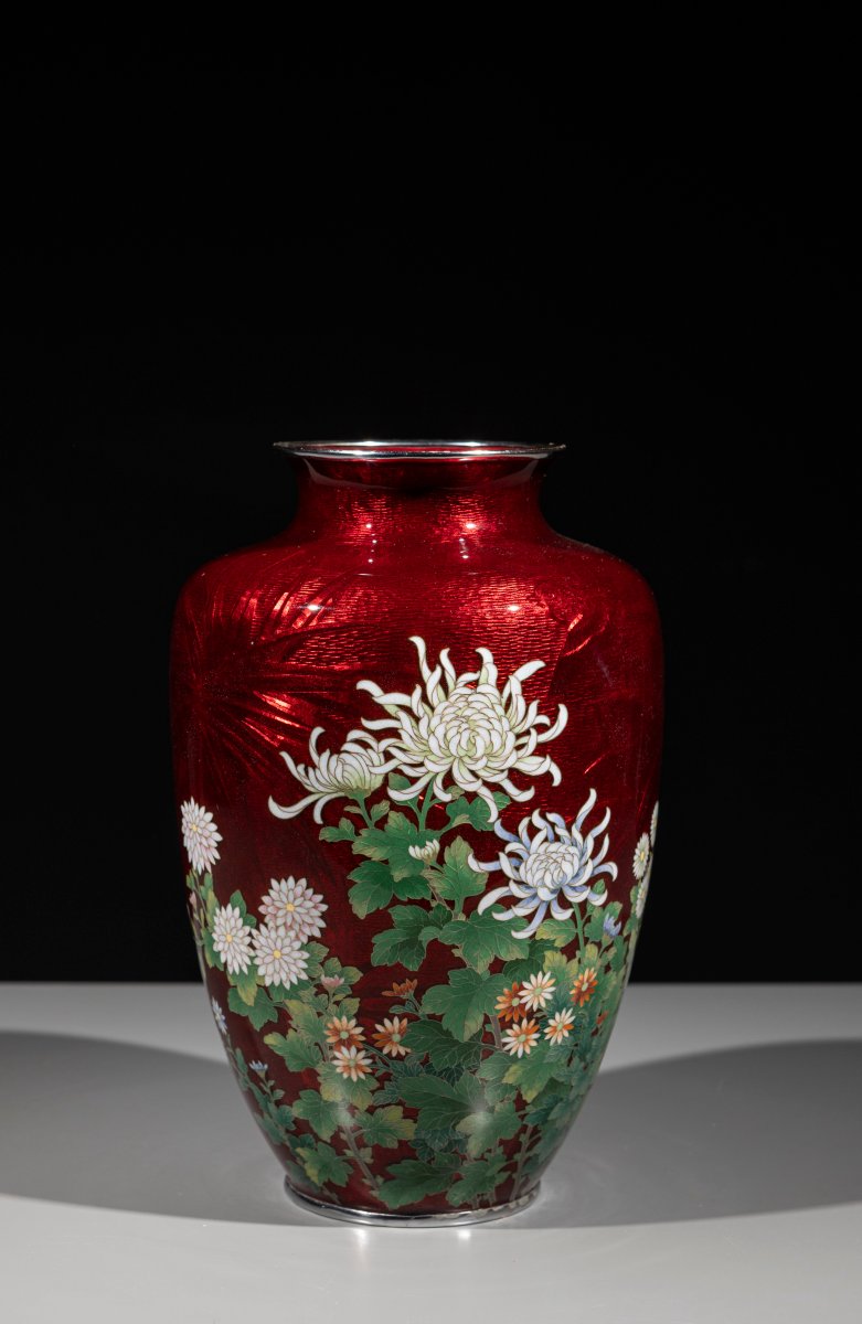 Vase ginbari représentant un jardin de chrysanthèmes