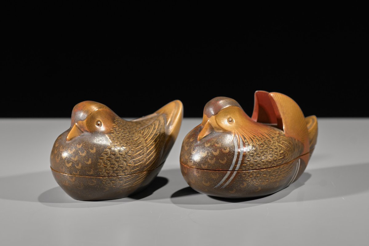 Paire de kōgō en laque en forme de canards mandarins-photo-4