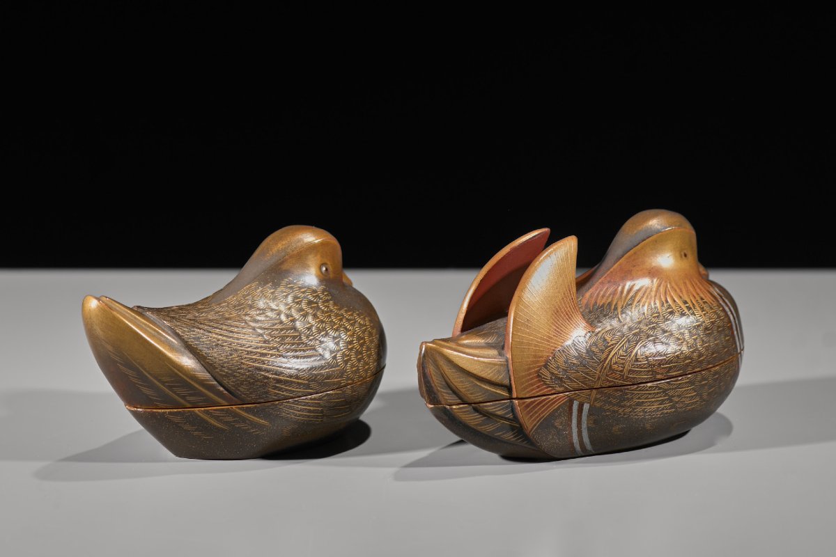 Paire de kōgō en laque en forme de canards mandarins-photo-3