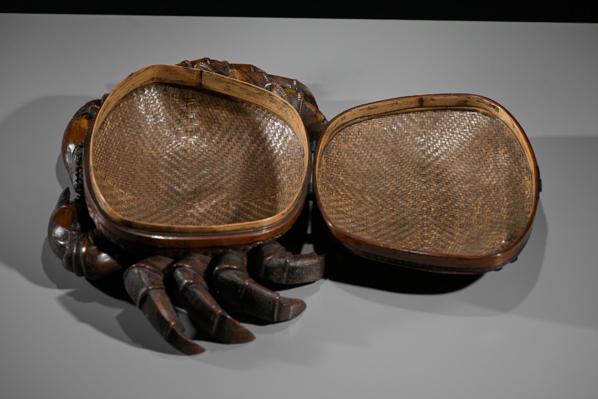 A Woven Bamboo And Wood Box In The Shape Of A Crab-photo-2