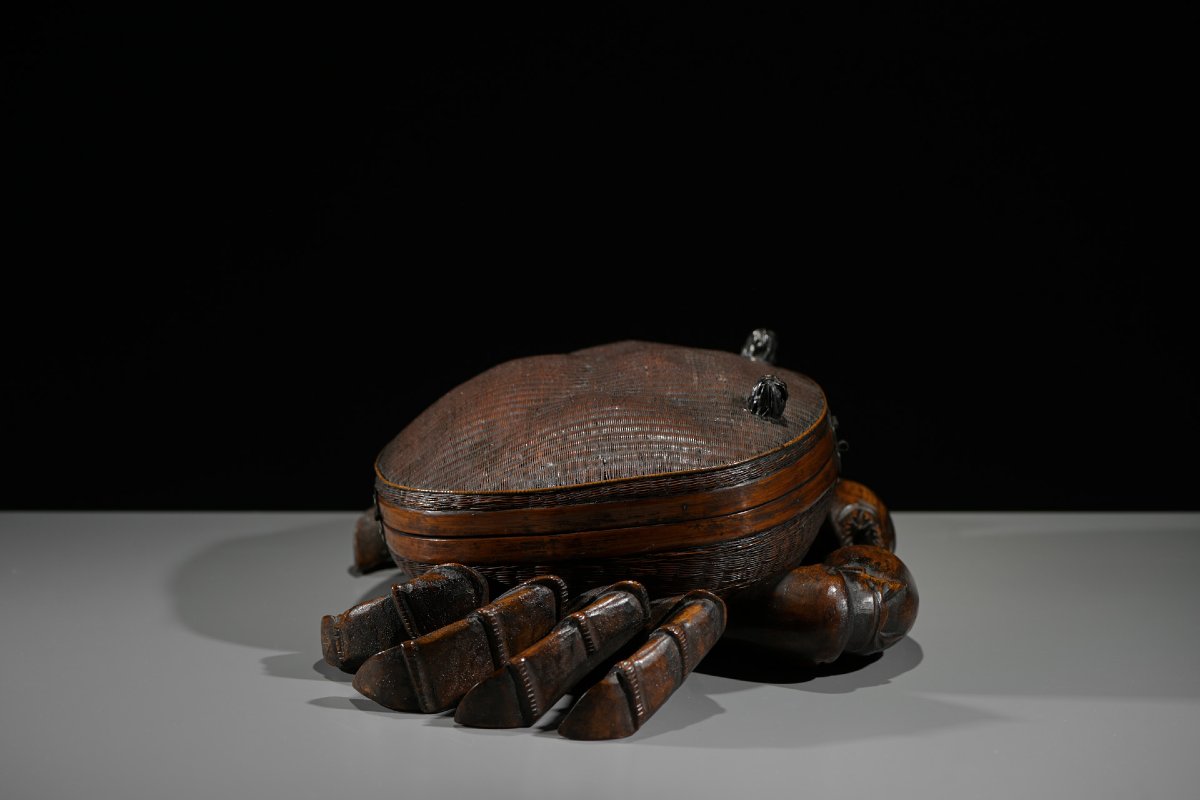 A Woven Bamboo And Wood Box In The Shape Of A Crab-photo-3