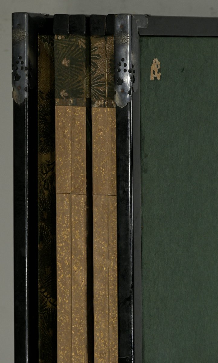 A Six-panel Silver Leaf Folding Screen Depicting A River Landscape-photo-5