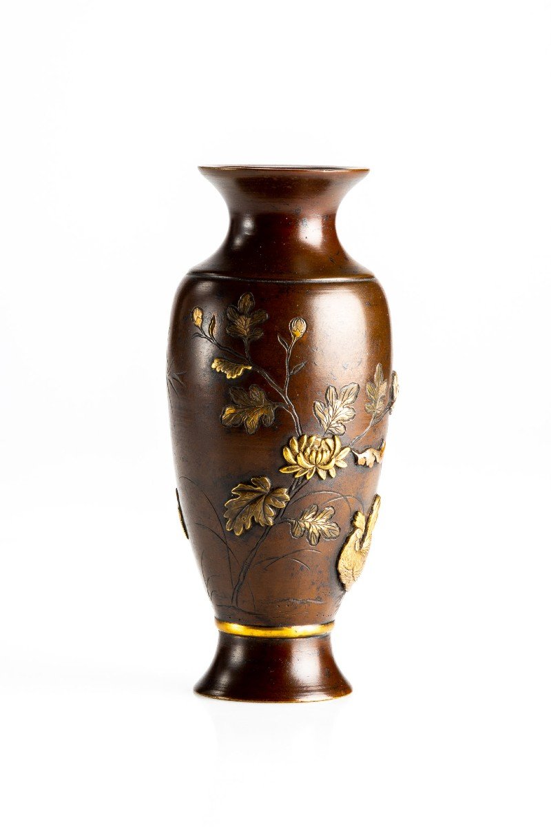 A Japanese Bronze Vase-photo-2