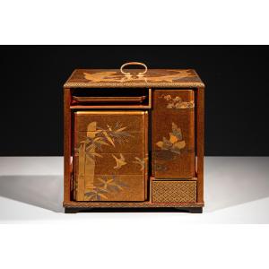 Set de pique-nique en laque maki-e sur fond nashiji avec carpes koi