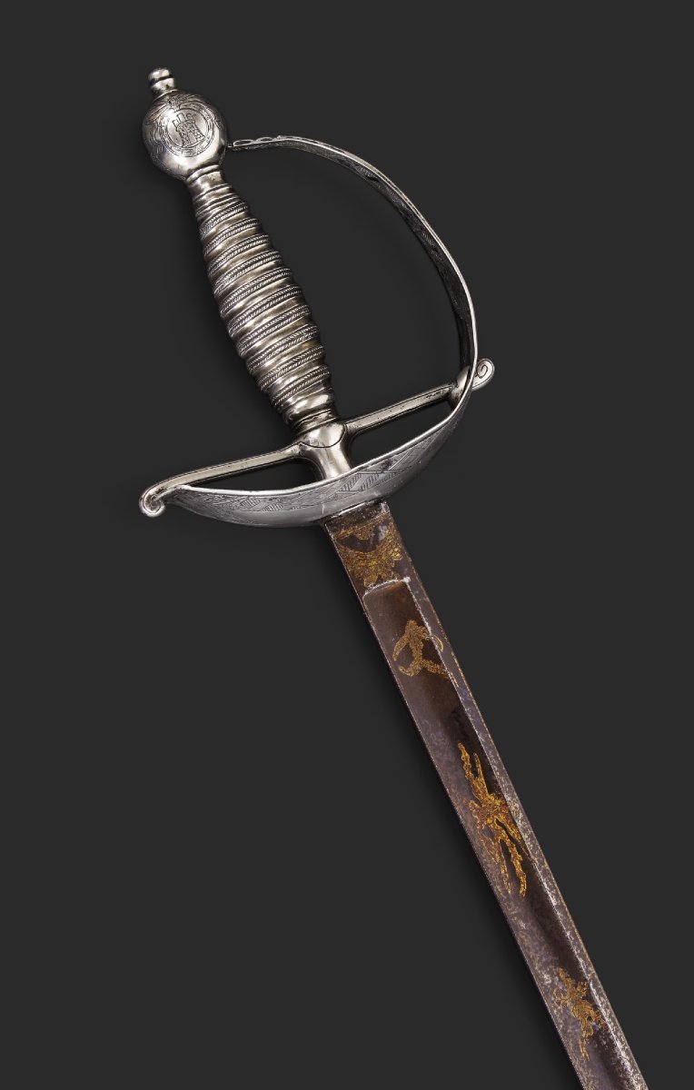 Épée d'officier espagnol pour les Gardes Royaux ou Hallebardiers, en argent.  Vers 1830.-photo-2