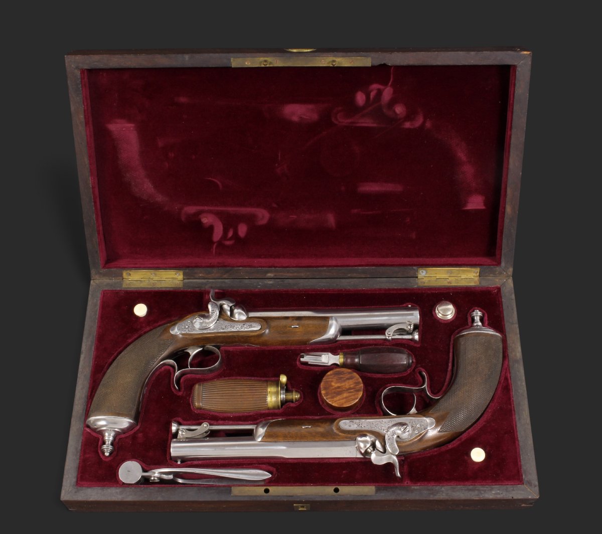 Cased Pair Of Percussion Pistols, Signed A Camus In Paris, France, Circa 1845.-photo-3