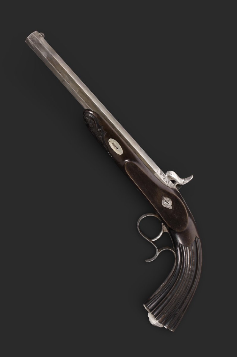 Coffret avec pistolet à percussion signé « CARON ARQUEBUSIER DE L’EMPEREUR À PARIS », vers 1860-photo-1