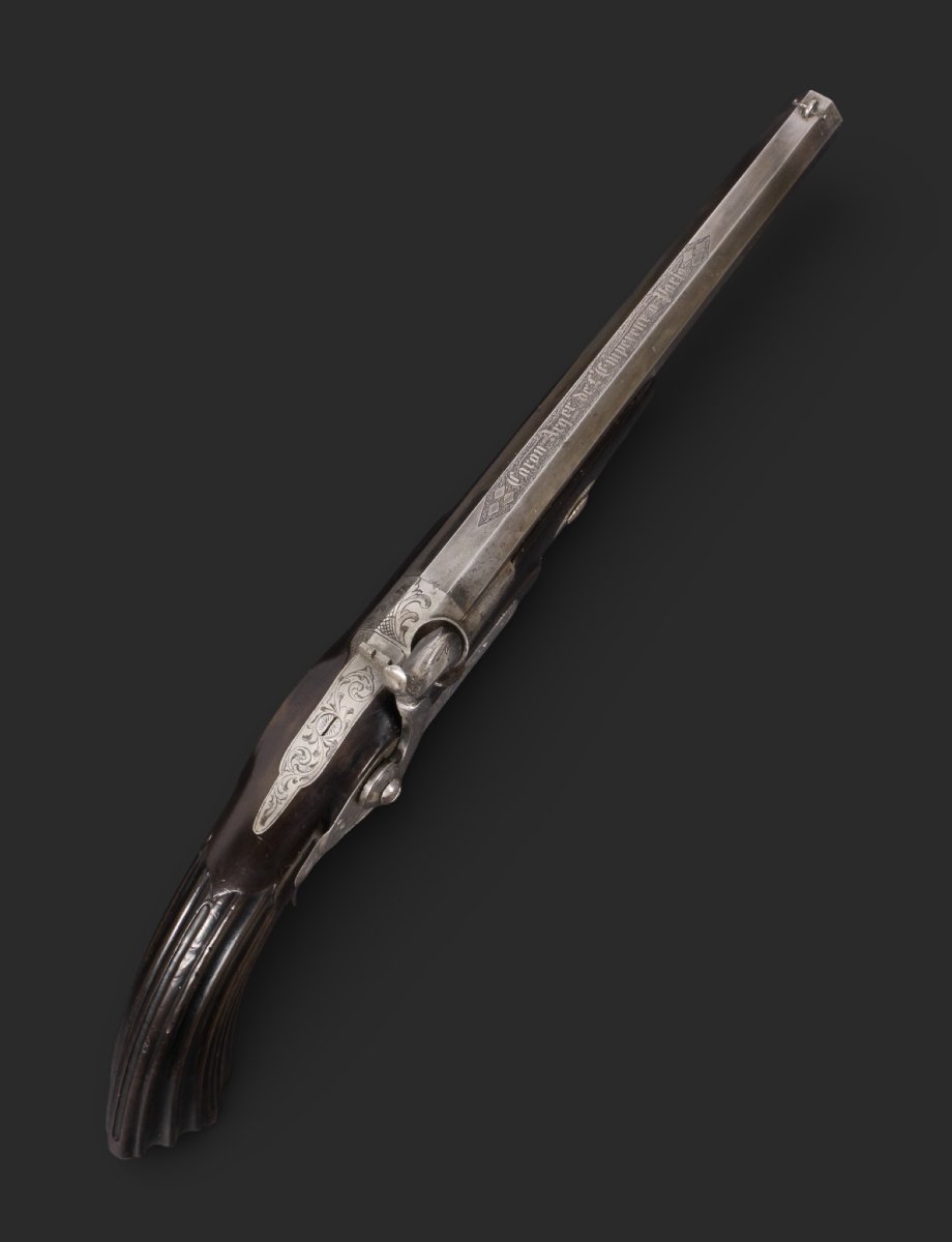 Coffret avec pistolet à percussion signé « CARON ARQUEBUSIER DE L’EMPEREUR À PARIS », vers 1860-photo-2