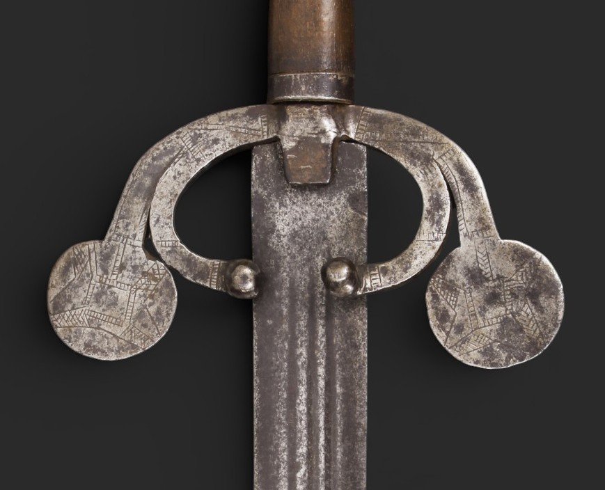 Sword With A Portuguese Guard, Known As A “crab-guard” Or “colhona,” 17th Century.-photo-2
