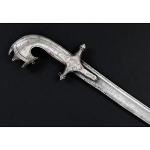 Sabre « Saif » En Argent. Péninsule Arabique, XIXe Siècle.