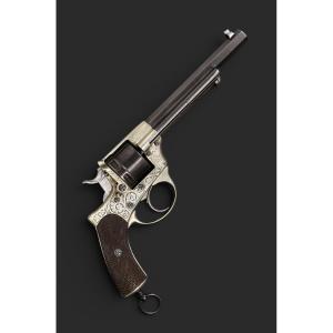 Revolver belge Pirlot Frères à Liège, carcasse en maillechort, daté 1872, calibre 11 mm.