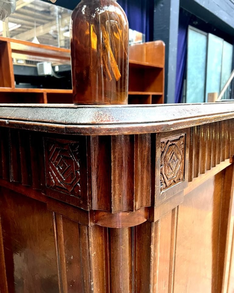 Bar With 1950s Marquetry Facade-photo-2