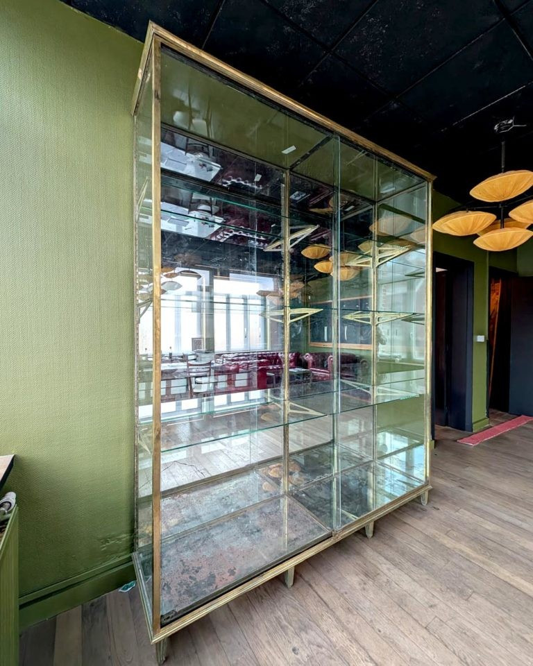 Grande Vitrine En Laiton 200 X 250 X 50 Cm