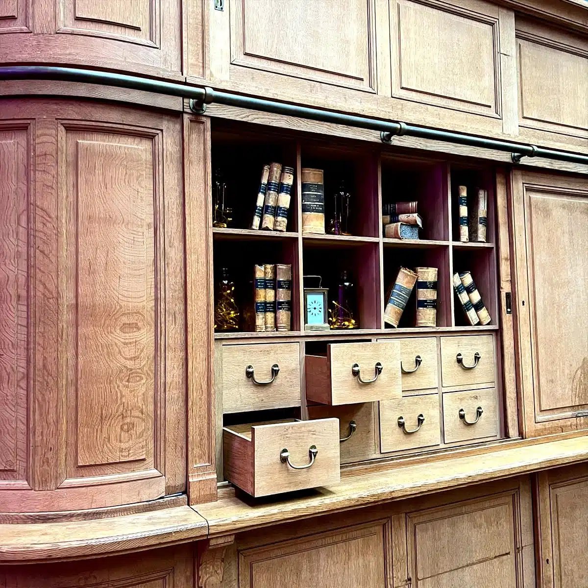 Stripped Library Of The Bank Of France-photo-3