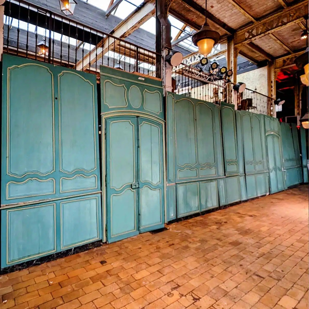 Boiserie de style Louis XV 15m linéaire