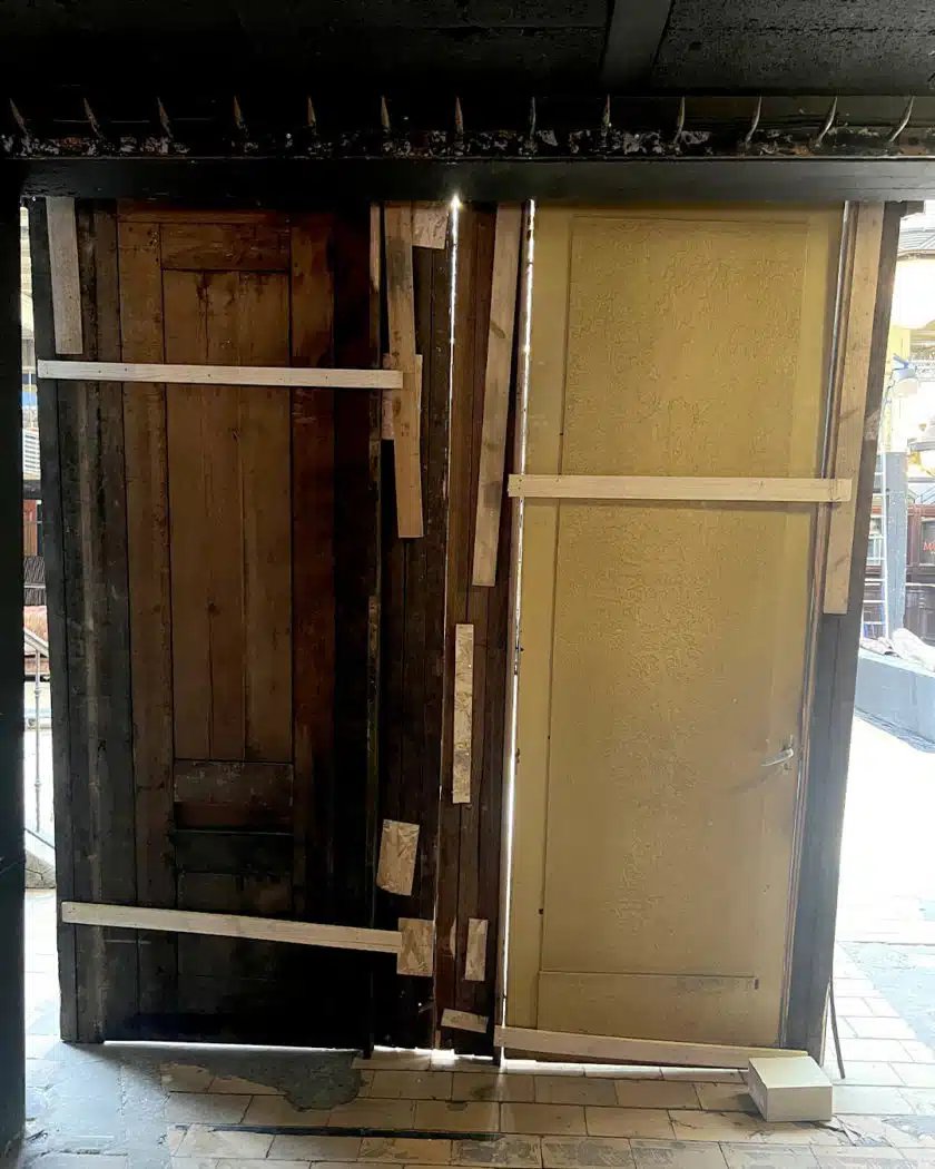 Panneau de boiserie et porte avec bâti d'esprit Louis XV -photo-6