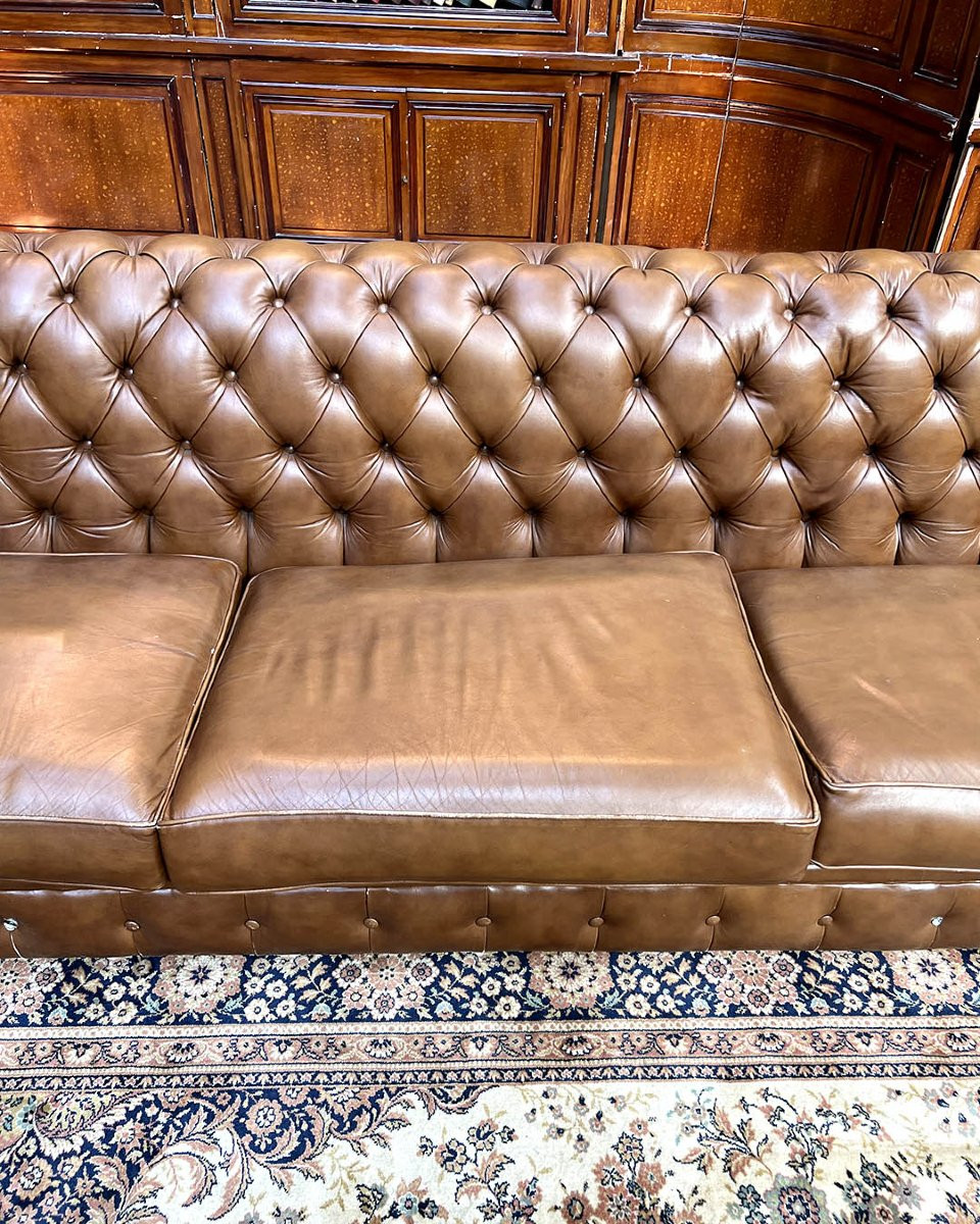 Chesterfield Sofa In Tufted Leather-photo-5