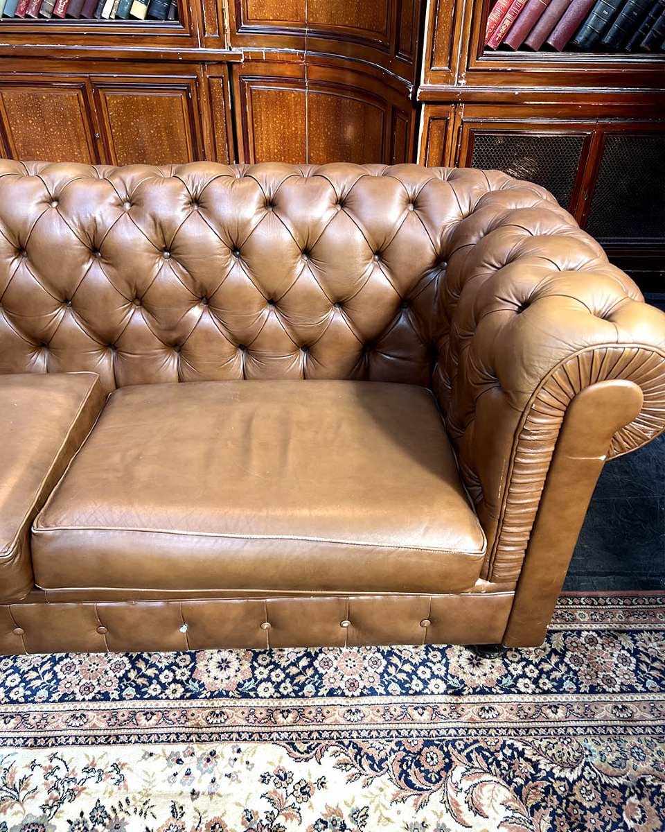 Chesterfield Sofa In Tufted Leather-photo-6