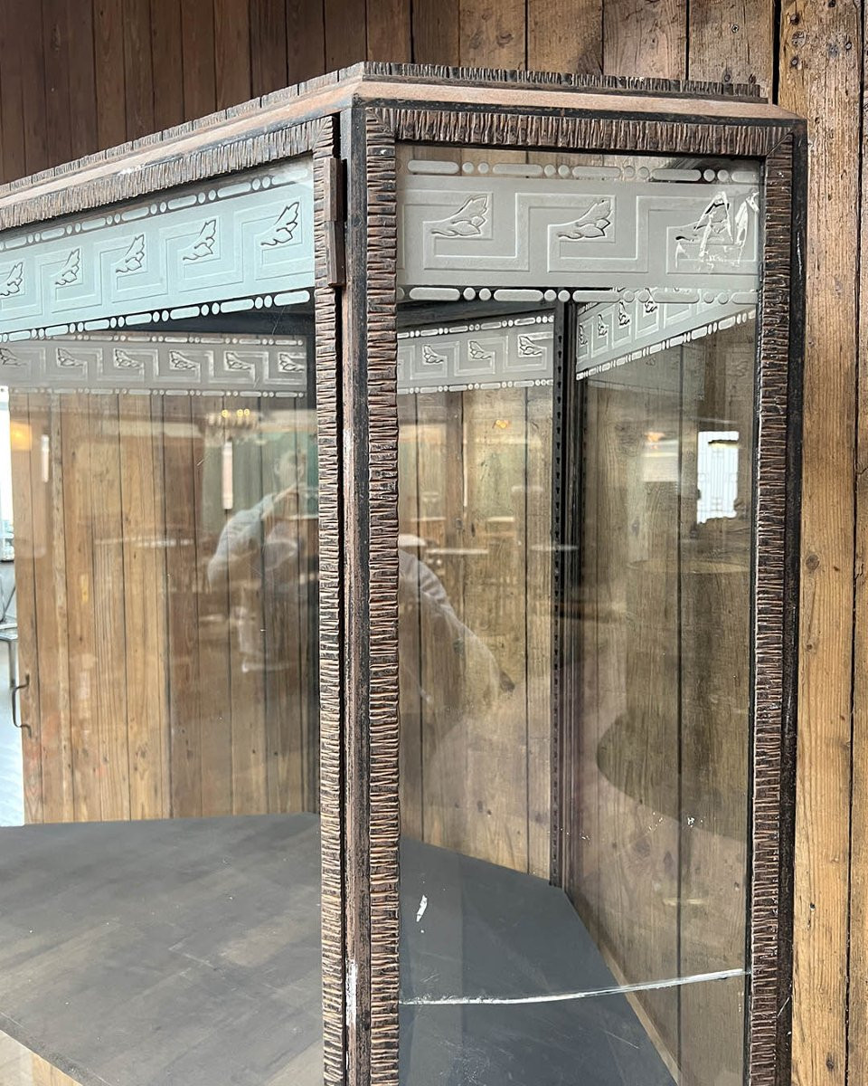 Hammered Iron Display Cabinet-photo-2