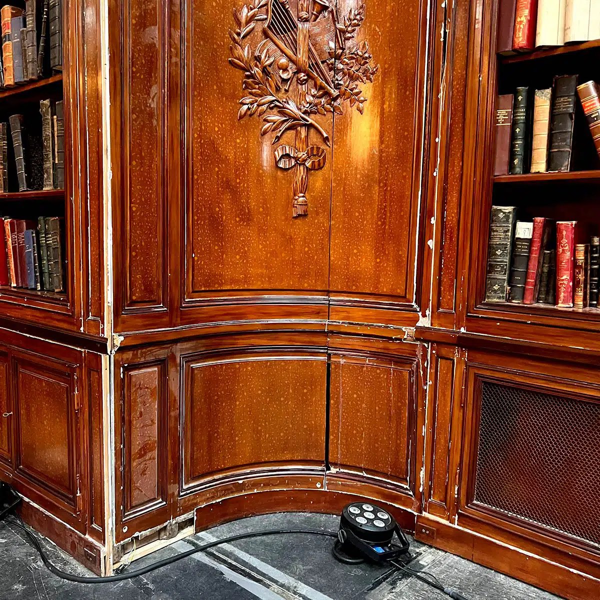 Boiserie de style Louis XVI 16m linéaire-photo-1