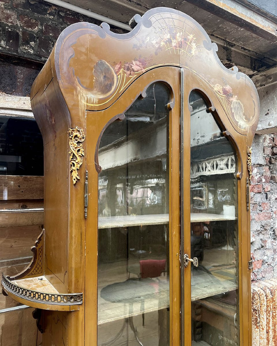 Italian Painted Display Case-photo-1