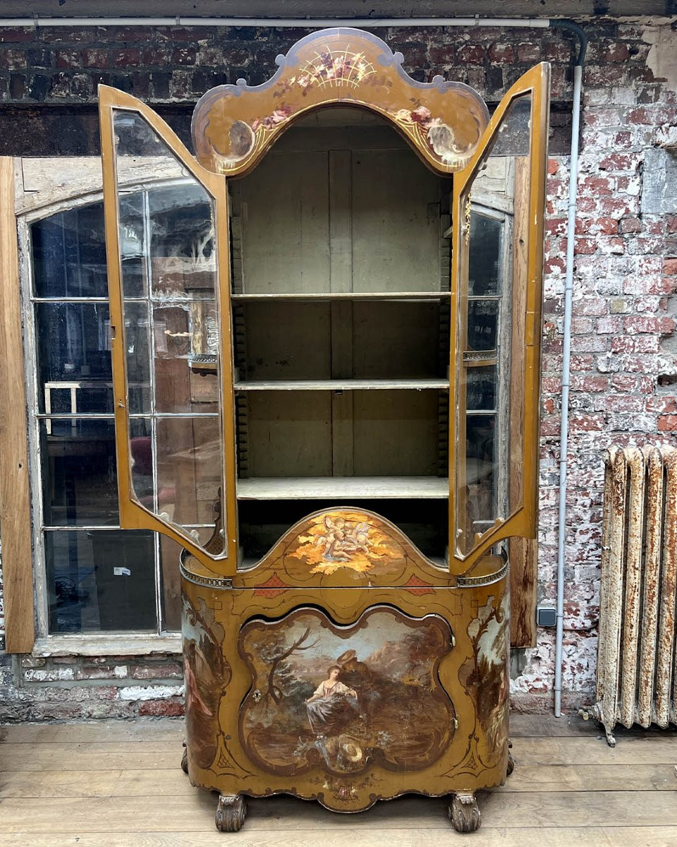 Italian Painted Display Case-photo-8