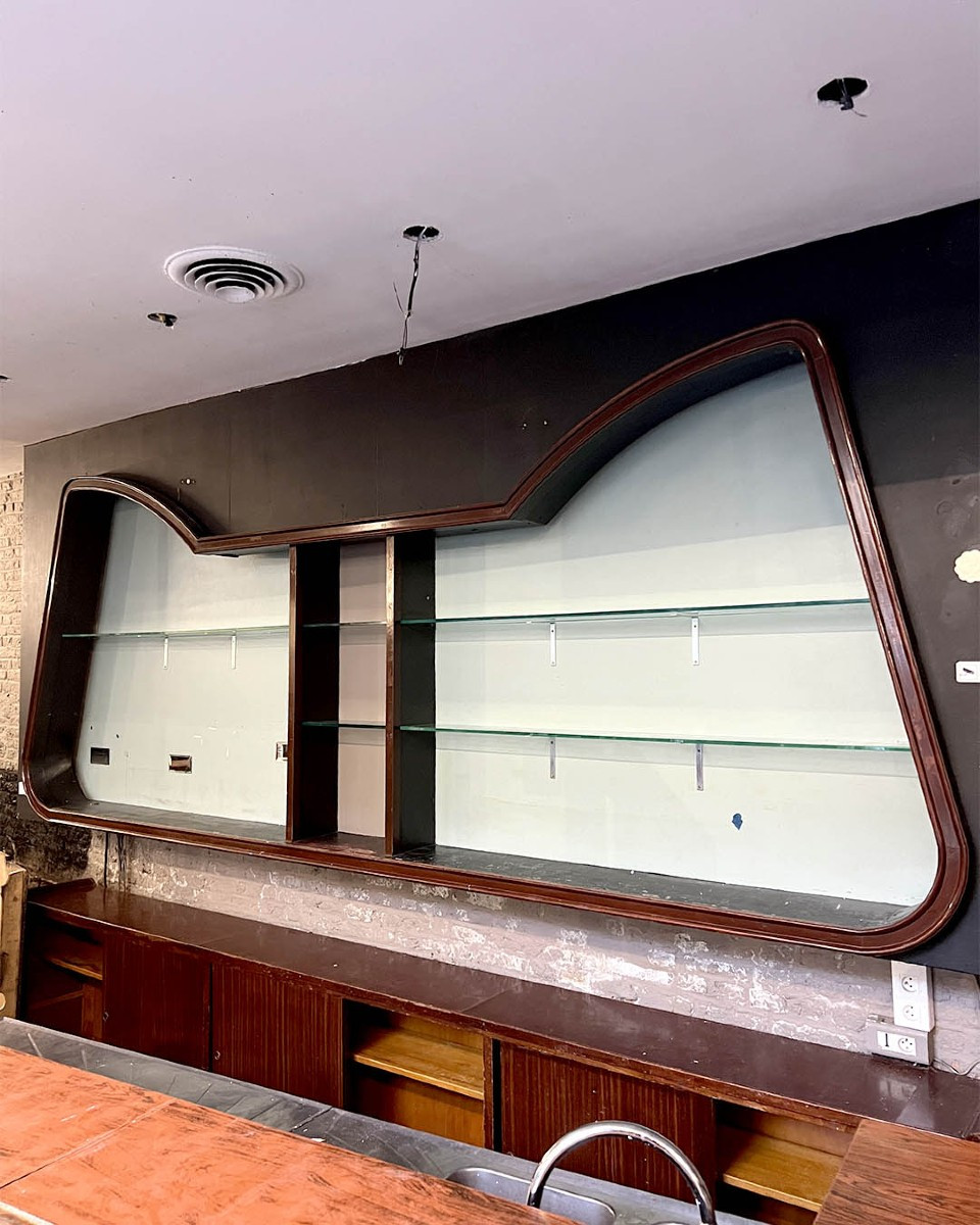 Arrière bar avec verrier
