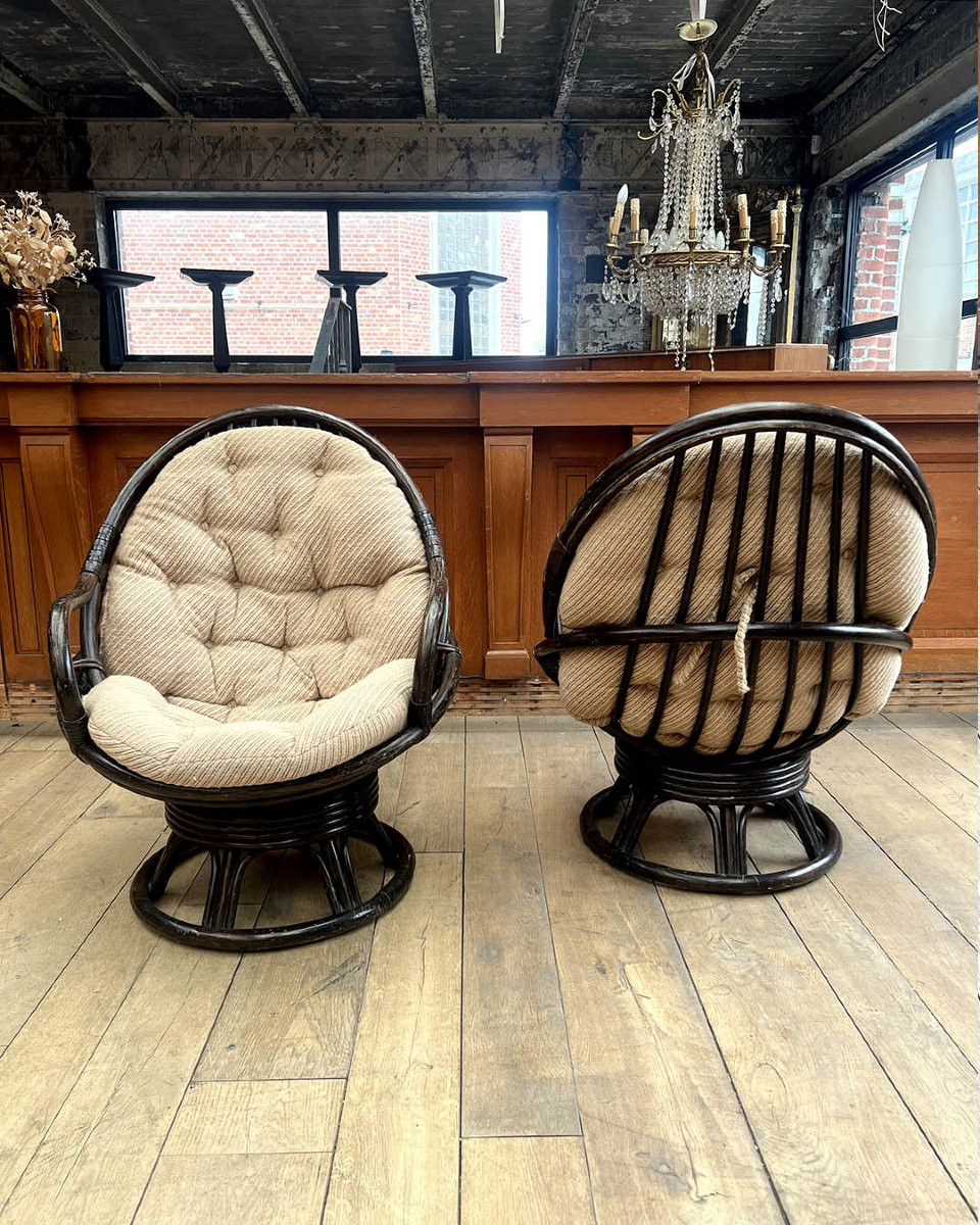 Pair Of Blackened Rattan Armchairs With Beige Tufted Cushions-photo-3