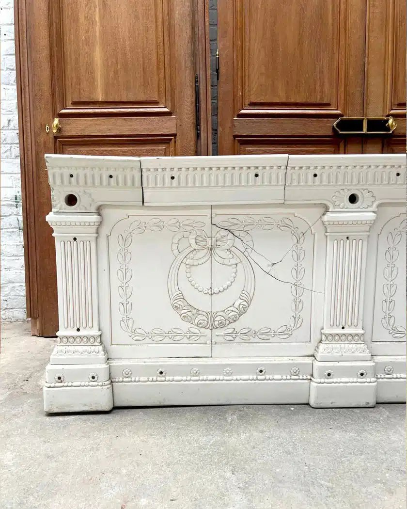 Old Earthenware Counter Front-photo-2