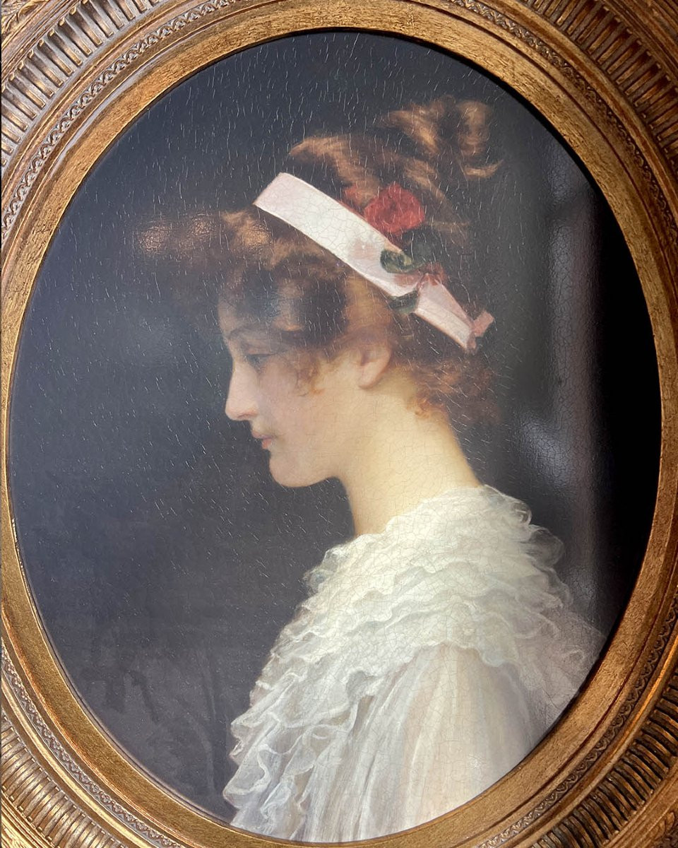 Young Woman Painting 85x100cm-photo-2