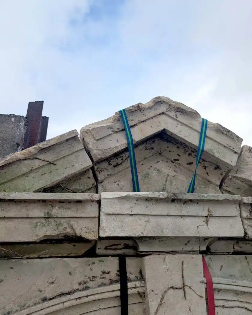 Arcade de chateau XVIIIème en pierre calcaire blanche-photo-3