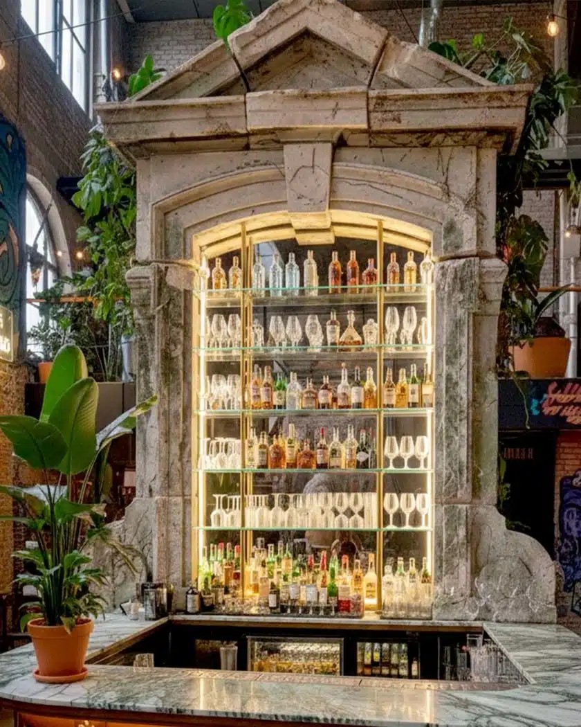 Arcade de chateau XVIIIème en pierre calcaire blanche