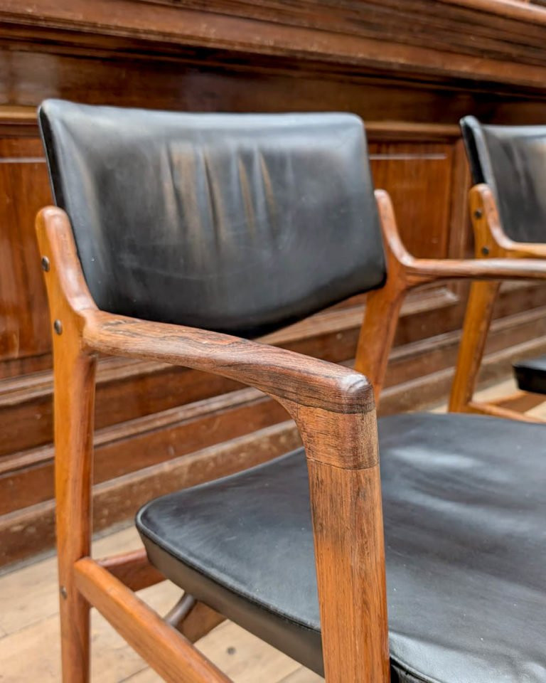 Pair Of Bondo Gravesen Armchairs-photo-4