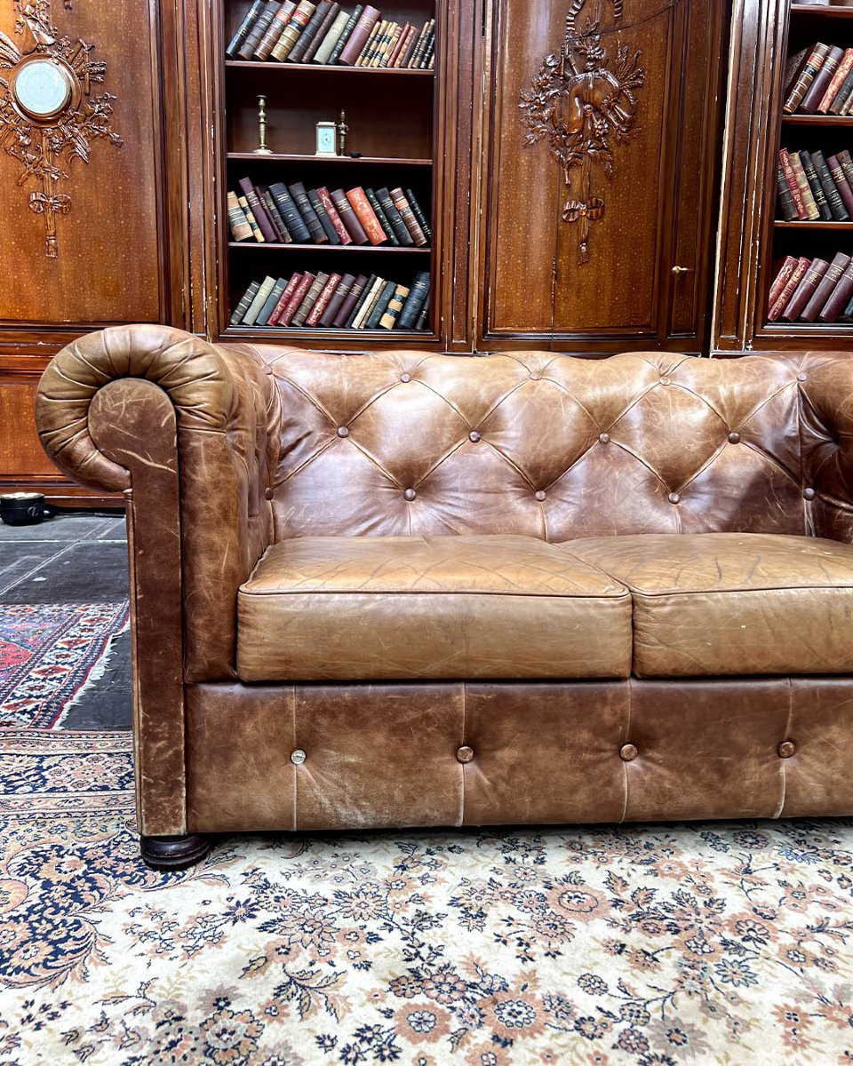 Canapé Chesterfield 2 places en cuir capitonné-photo-3