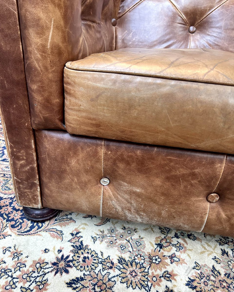 Canapé Chesterfield 2 places en cuir capitonné-photo-3