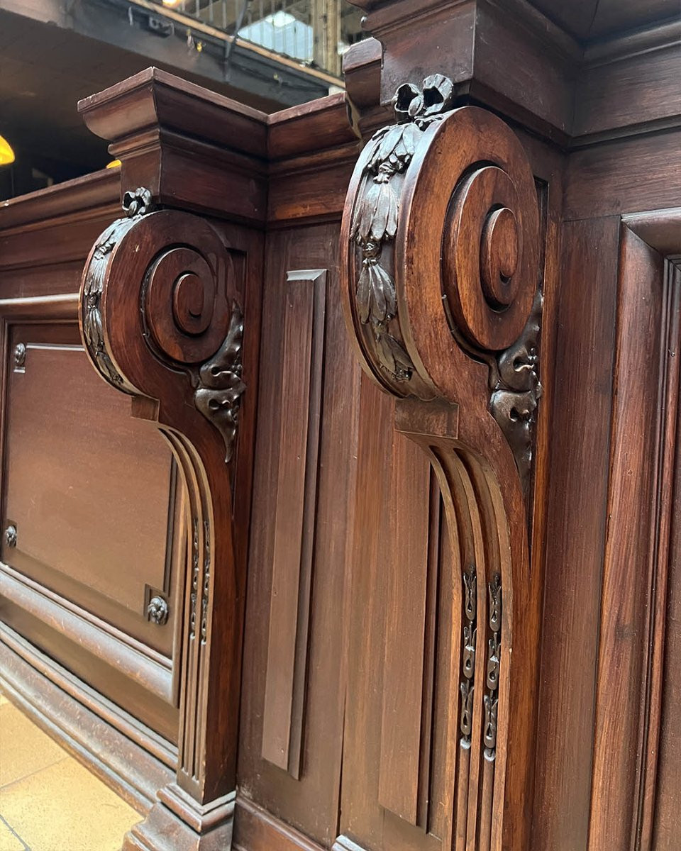 Bank Counter Facade, 15 Linear Meters-photo-4