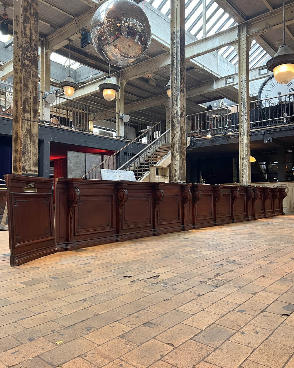 Bank Counter Facade, 15 Linear Meters