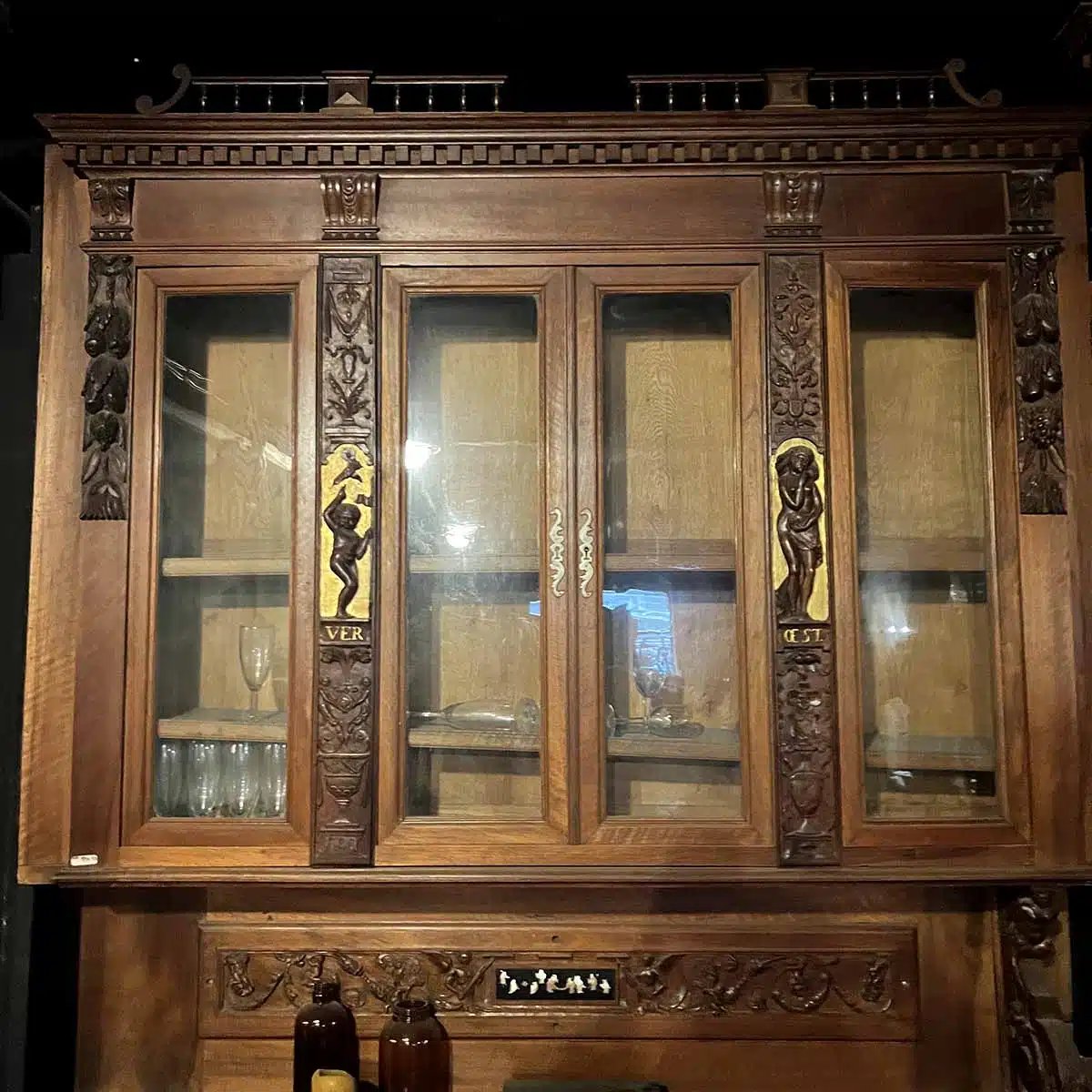 Boiserie bibliothèque normande d’esprit Louis XIII en noyer et dorure-photo-5